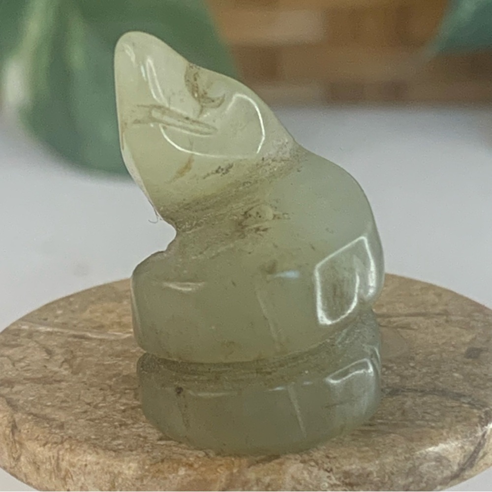 Vintage Chinese Zodiac Jade Snake Pendant Bead Hand Carved Miniature Animal 1.2" - Picture 2 of 11